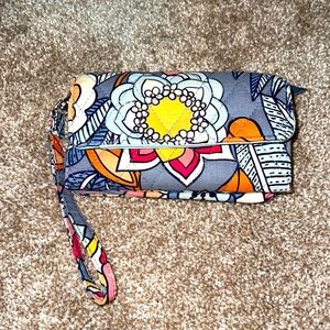 Vera Bradley Wristlet retired